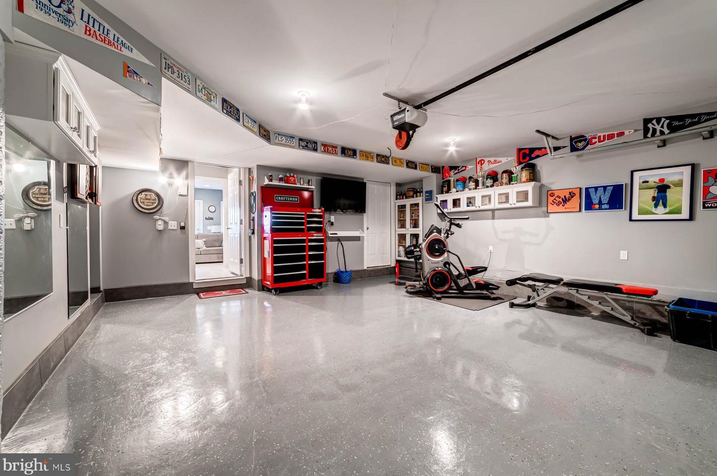 9235 Point Replete Dr, Fort Belvoir VA  22060-7450 exterior