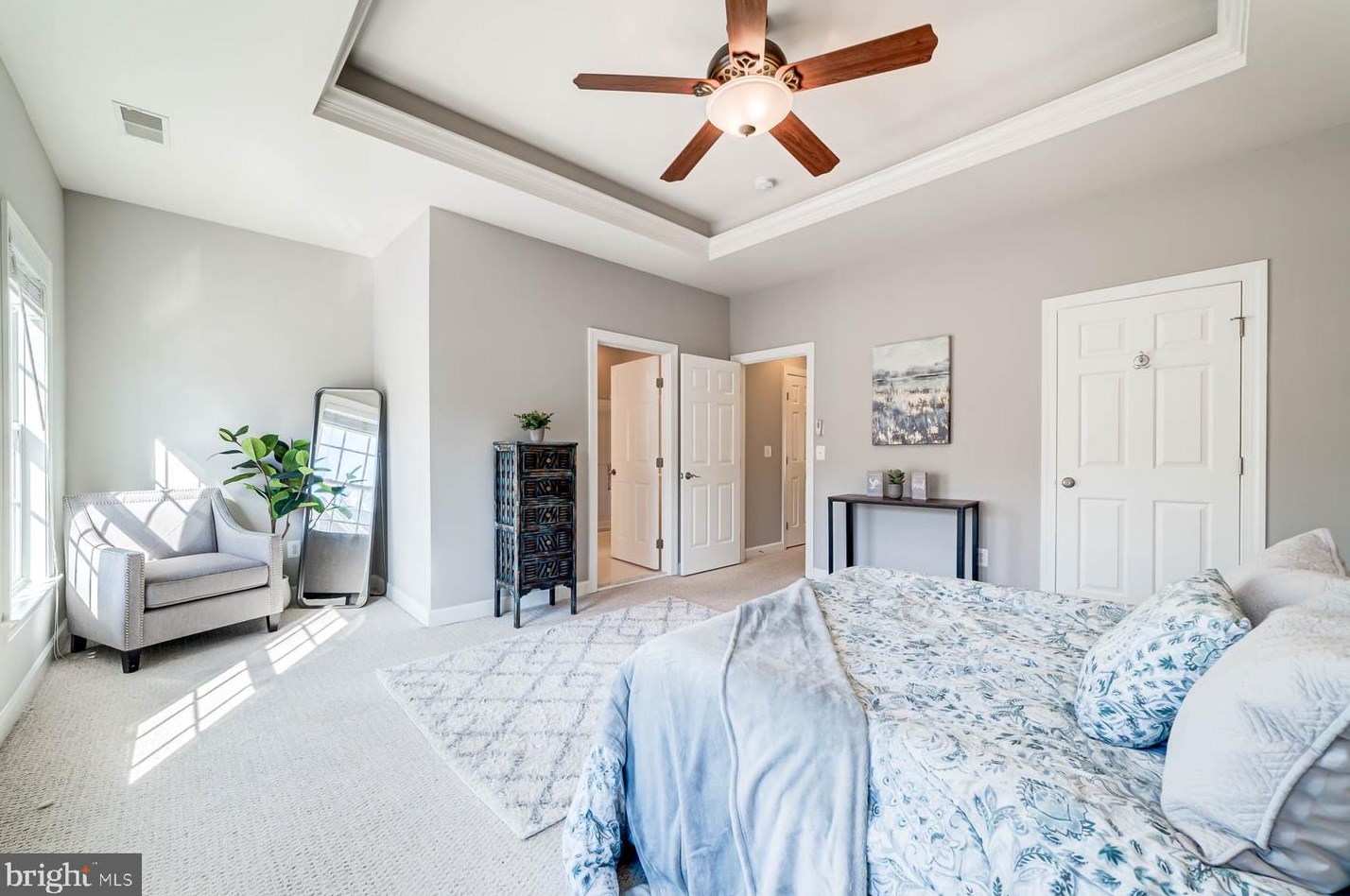 9235 Point Replete Dr, Fort Belvoir VA  22060-7450 exterior