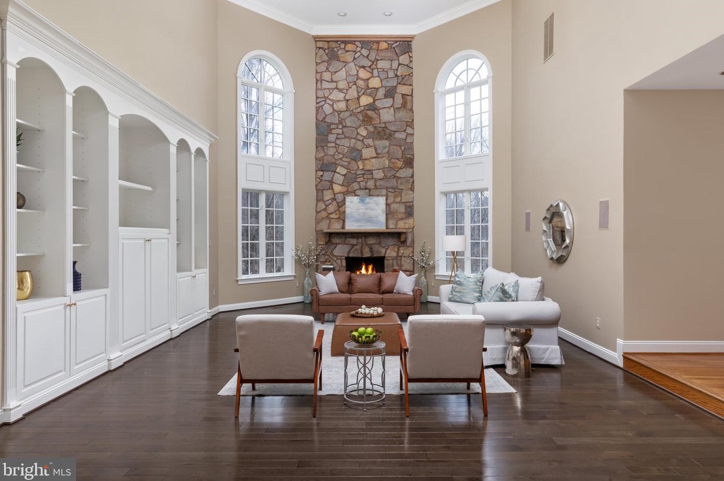 2206 Aryness Dr, Vienna, VA 22181-3045