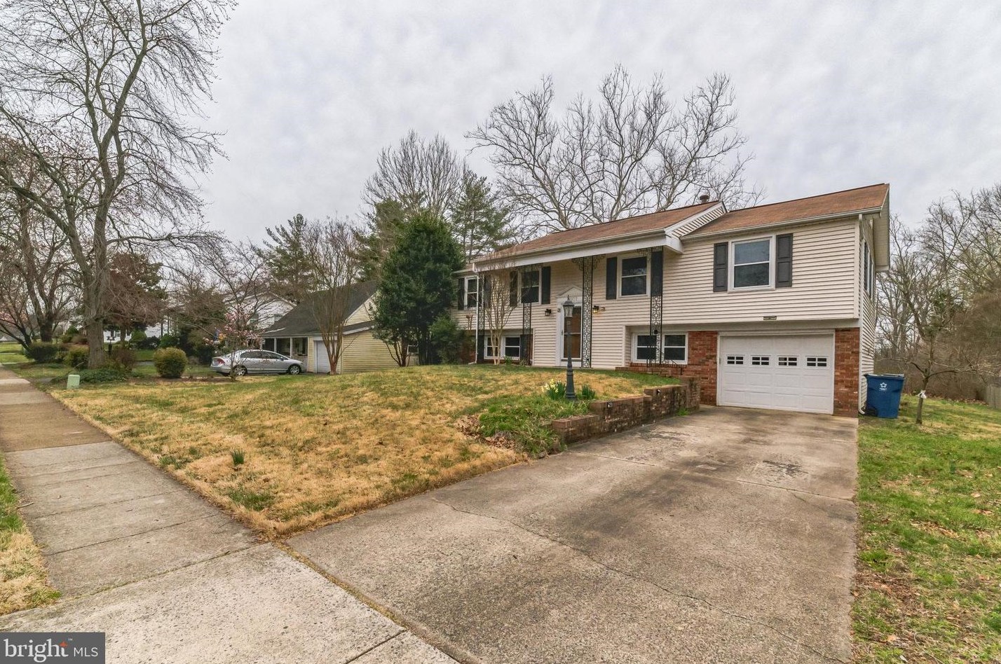 4377 Majestic Ln, Fairfax, VA 22033