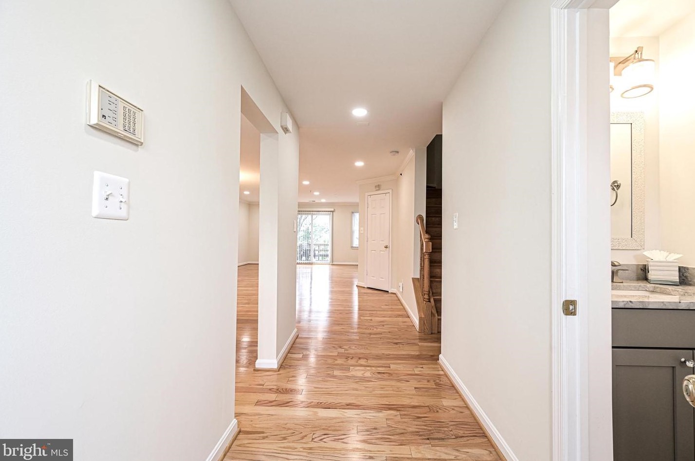 203 Locust St Se #s, Vienna, VA 22180