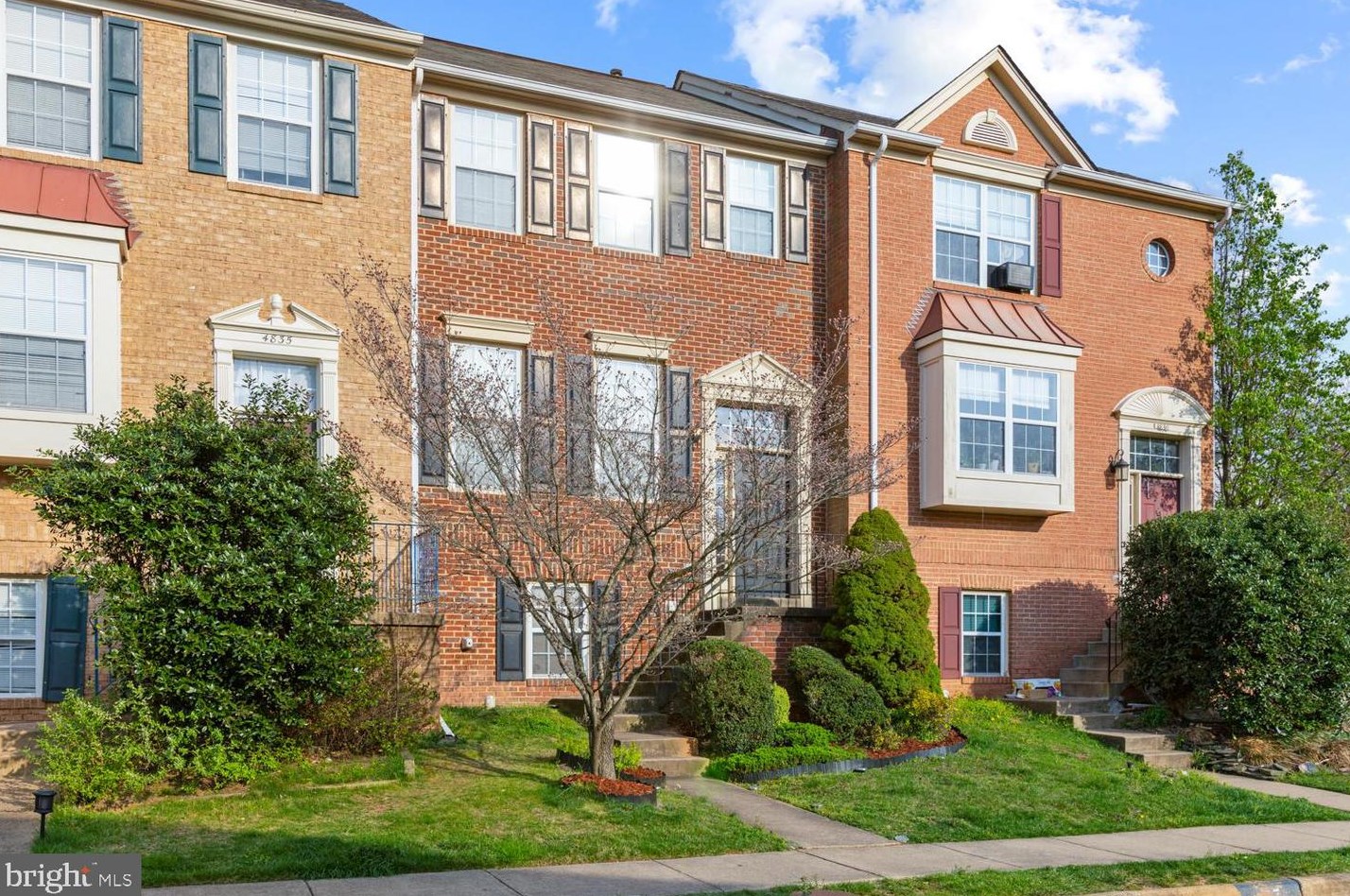 4837 Great Heron Ter, Fairfax, VA 22033-5403