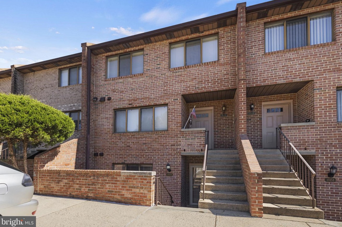 3743 Madison Ln #b, Falls Church, VA 22041