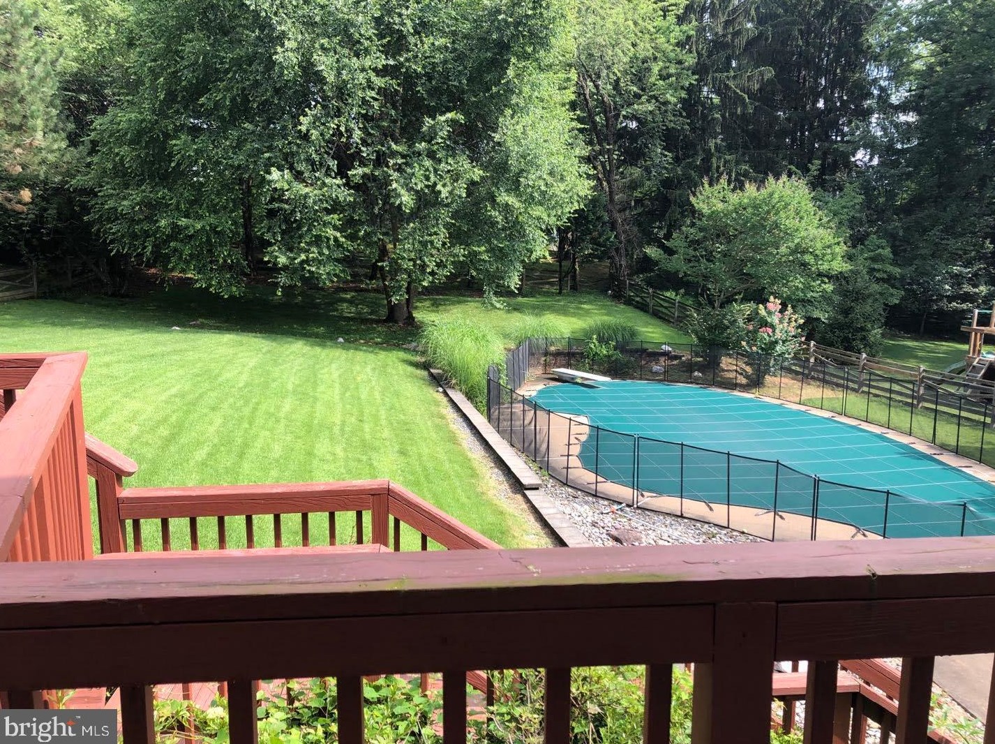 10024 Garrett St, Vienna VA  22181-3164 exterior