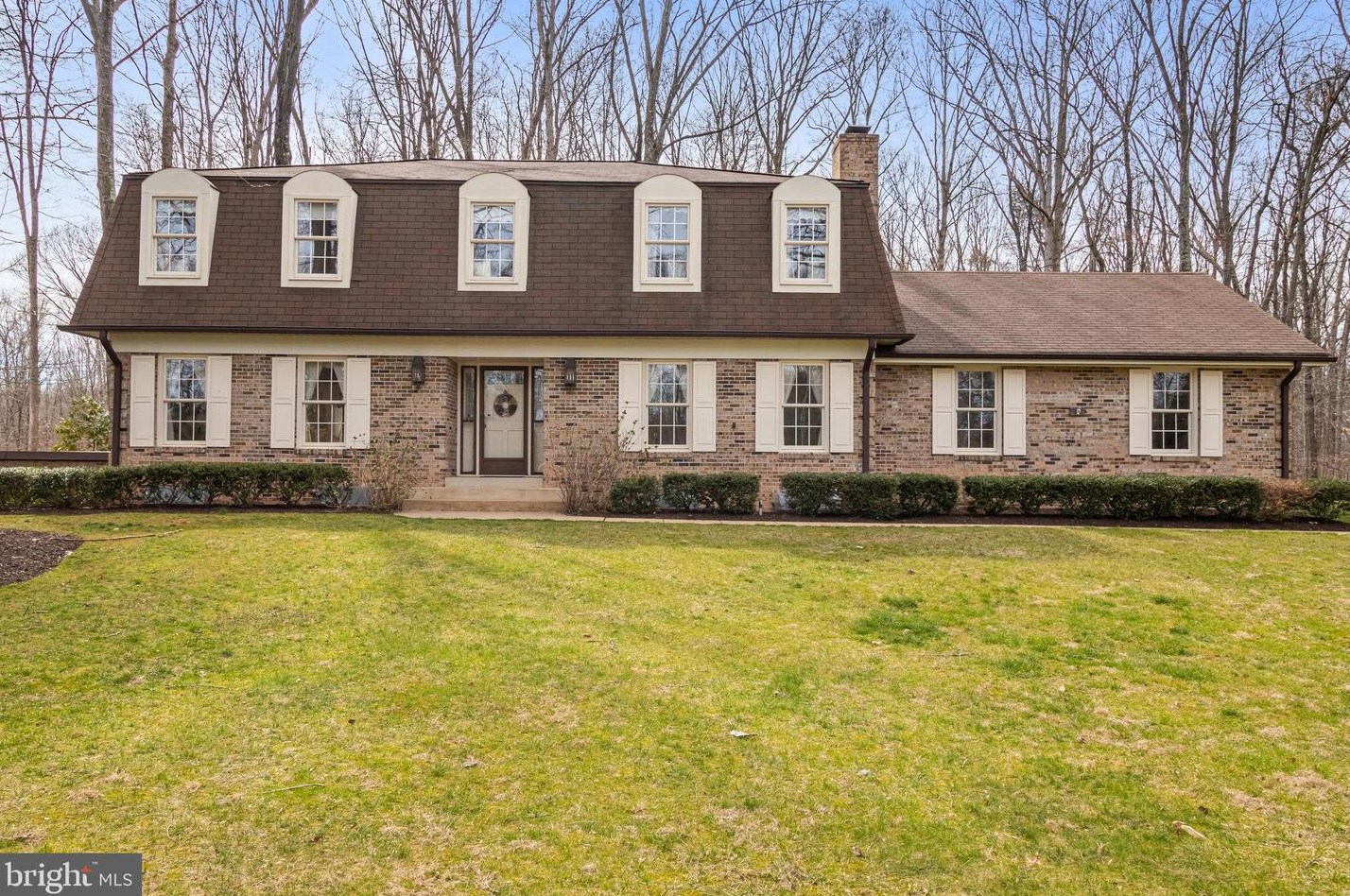 6898 View Park Dr, Springfield, VA 22015