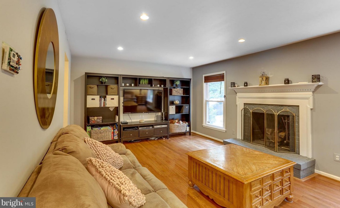 9001 Armendown Dr, Springfield, VA 22152