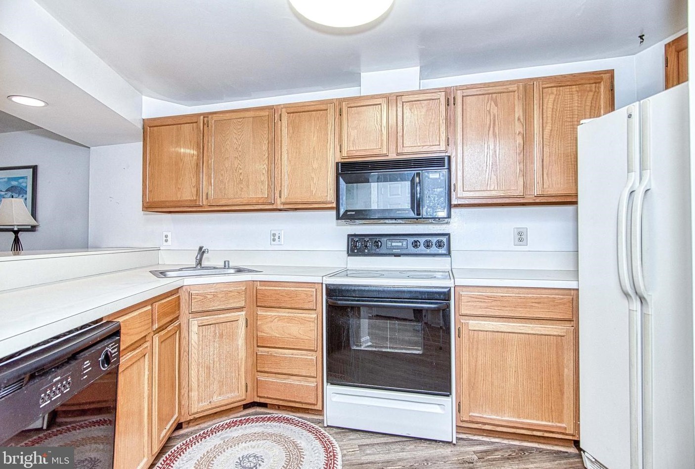 1765 Whisperhill Dr, Herndon, VA 20194