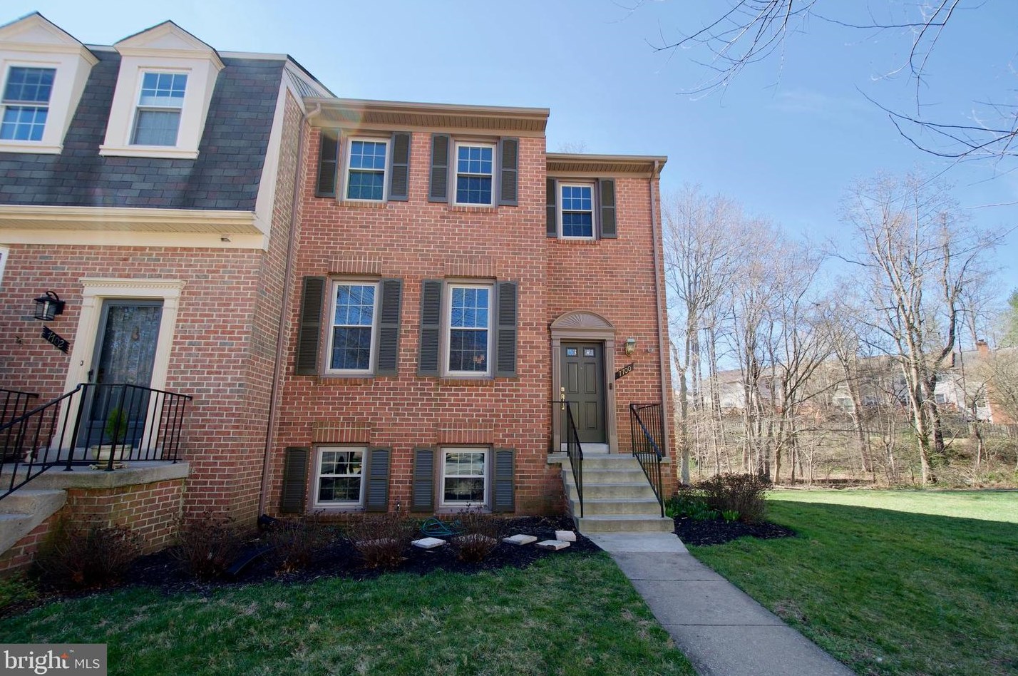 7700 Shootingstar Dr, Springfield, VA 22152
