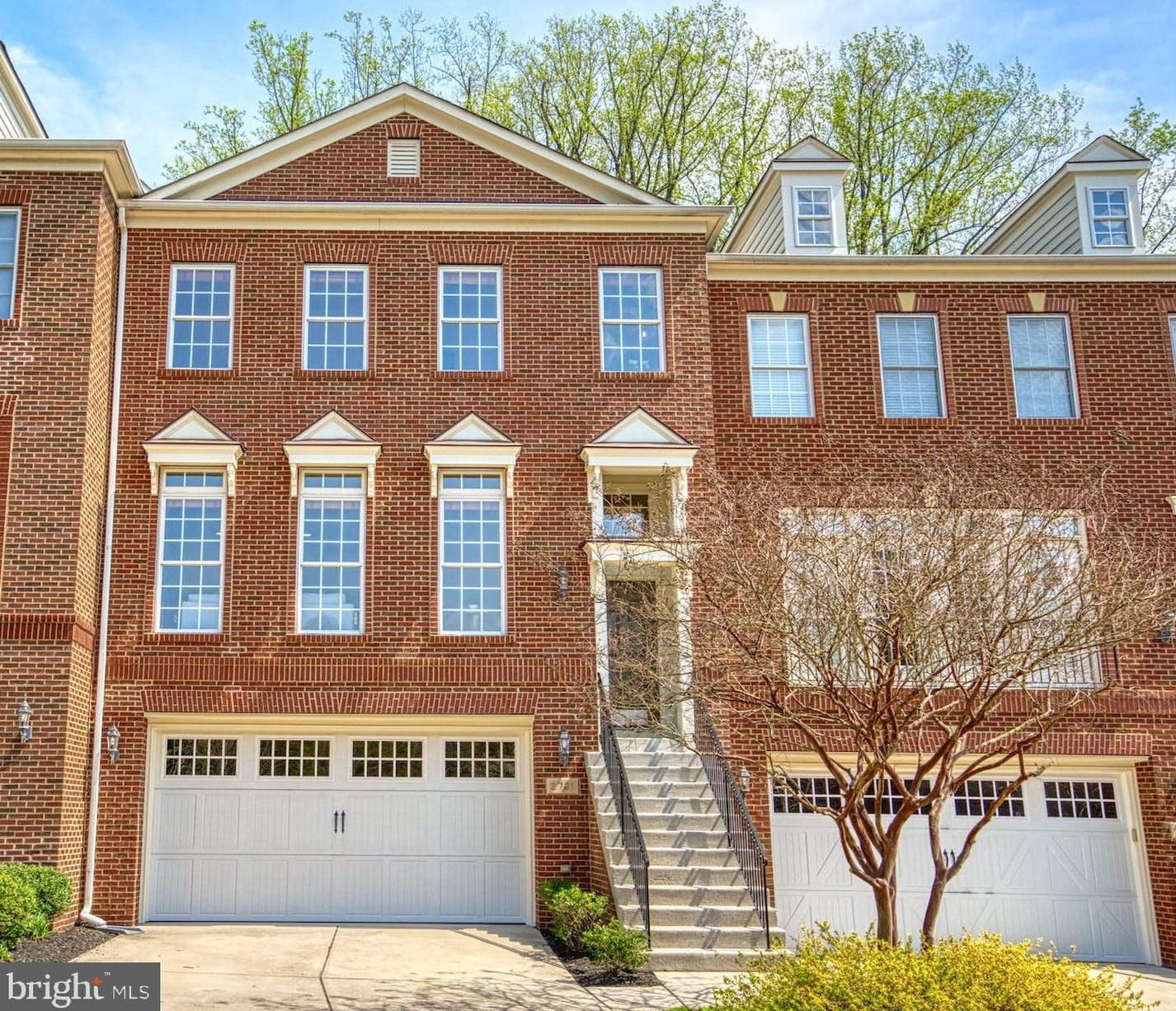 2791 Marywood Oaks Ln, Vienna, VA 22181-6196