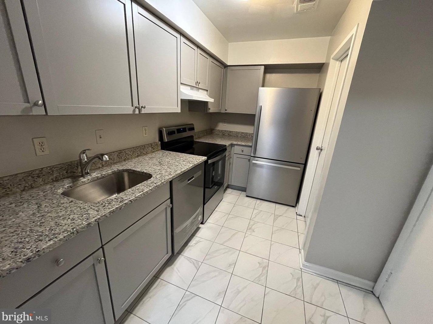 9686 Hagel Cir #37/e, Lorton, VA 22079
