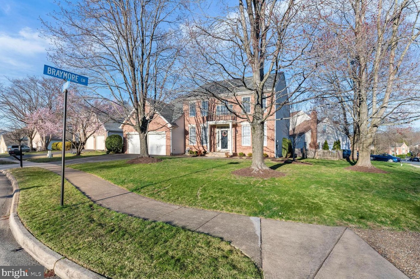 7913 Chardon Ct, Fairfax, VA 22039-3165