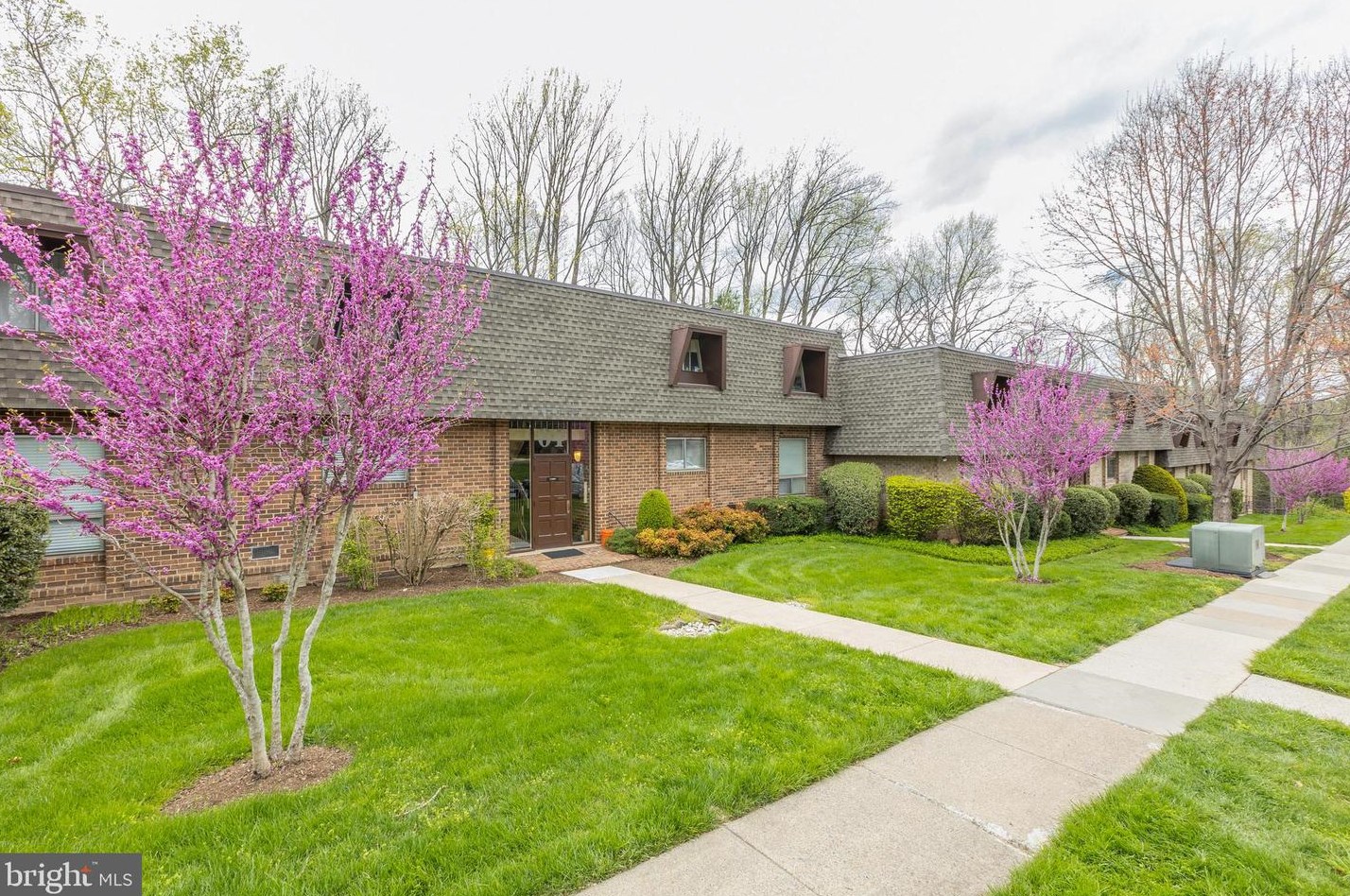 11604 Vantage Hill Rd #2a, Herndon, VA 20190