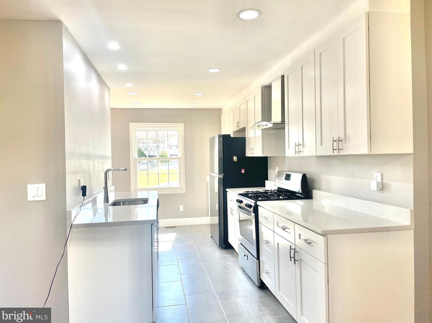 14828 Palmerston Sq, Centreville, VA 20120