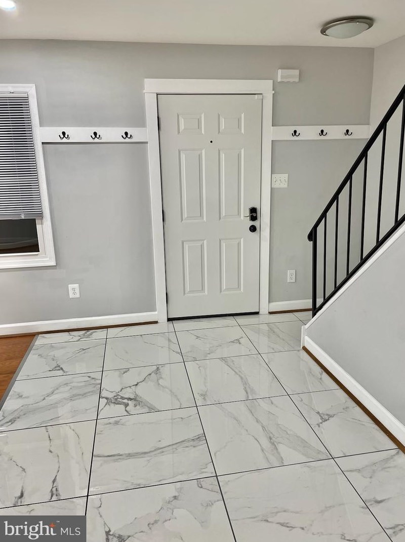 4446 Majestic Ln, Fairfax, VA 22033