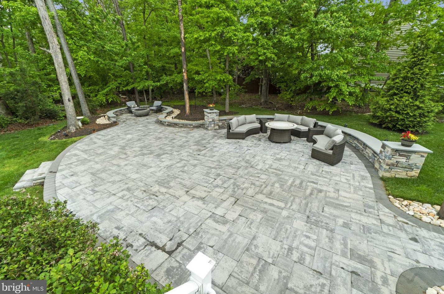 9689 Alexandra Nicole Dr, Lorton, VA 22079