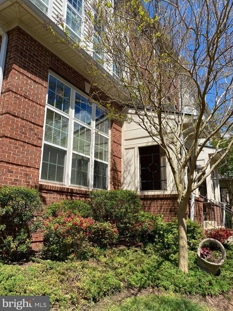 14301 Brushwood Way, Centreville, VA 20121