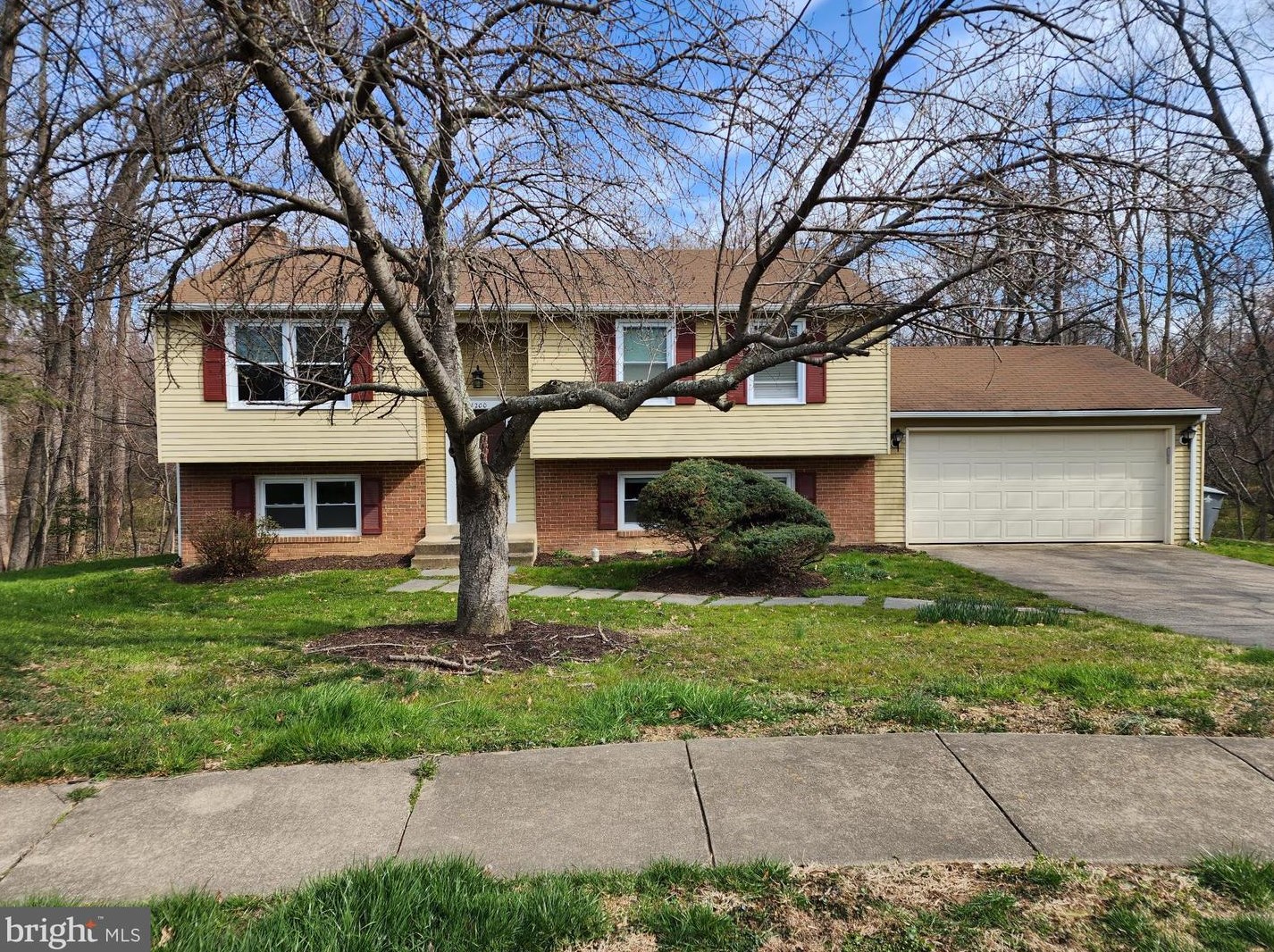 3200 Holly Berry Ct, Falls Church, VA 22042