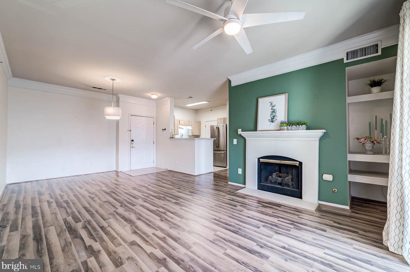 1571 Spring Gate Dr. #6405, Mc Lean, VA 22102