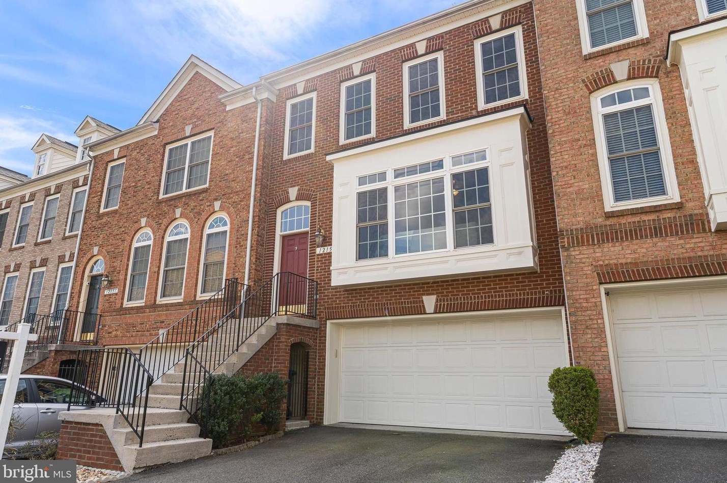 12153 Bridgend Run, Fairfax, VA 22030-8901