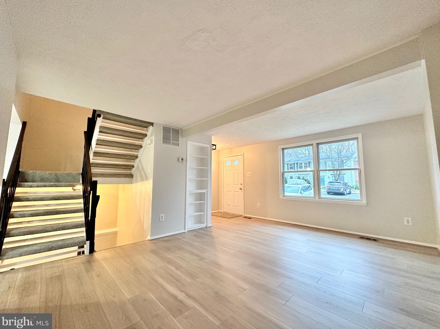 8110 Willowdale Ct, Springfield, VA 22153