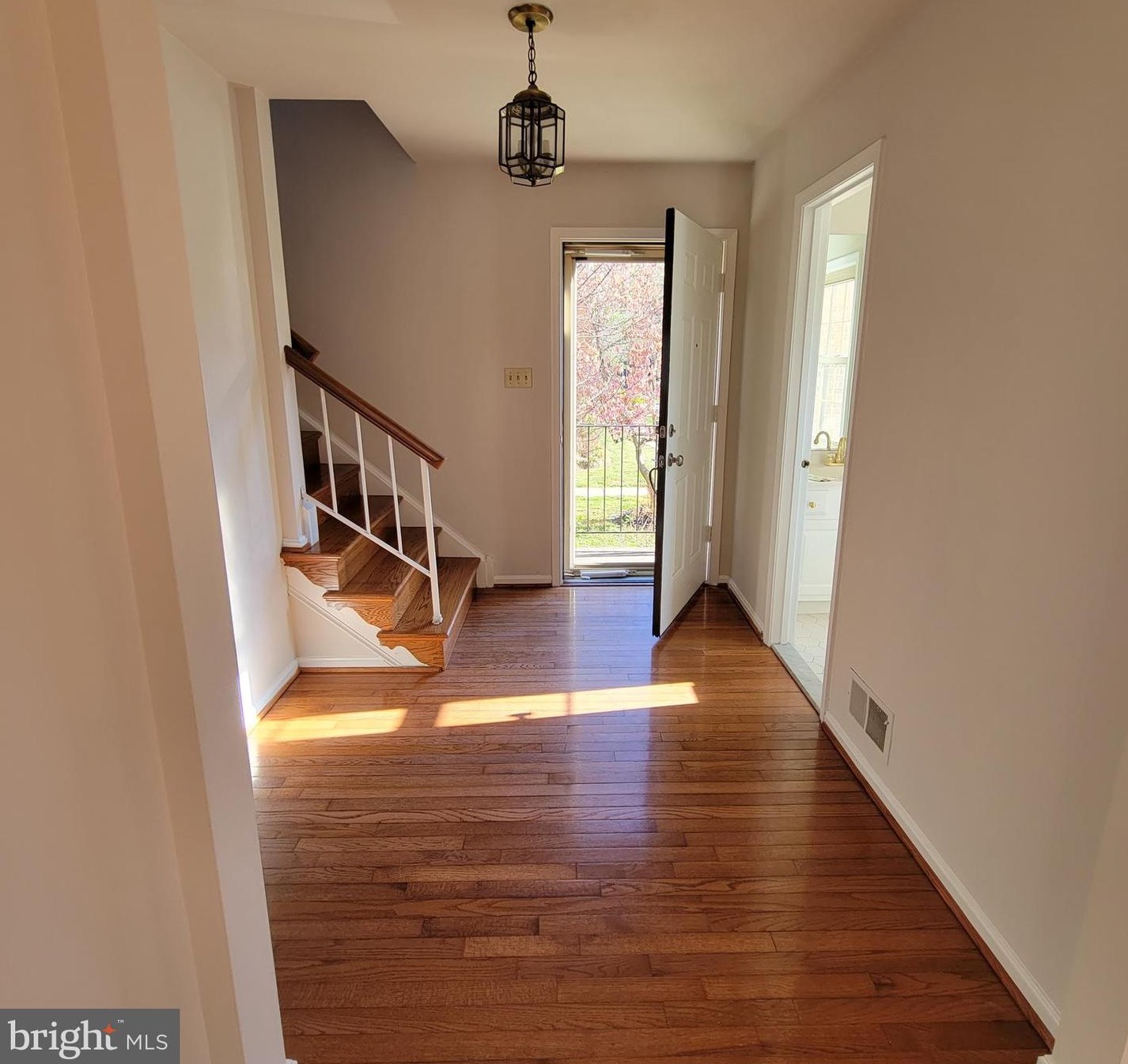 5441 Cheshire Meadows Way, Fairfax, VA 22032