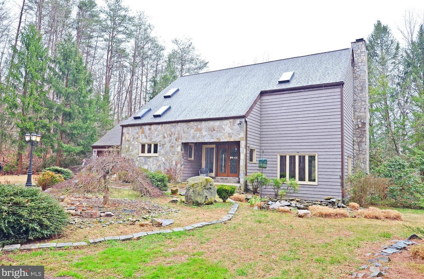 12189 Henderson Rd, Clifton, VA 20124