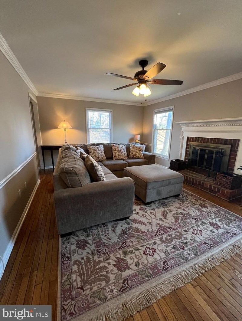 9028 Armendown Dr, Springfield, VA 22152