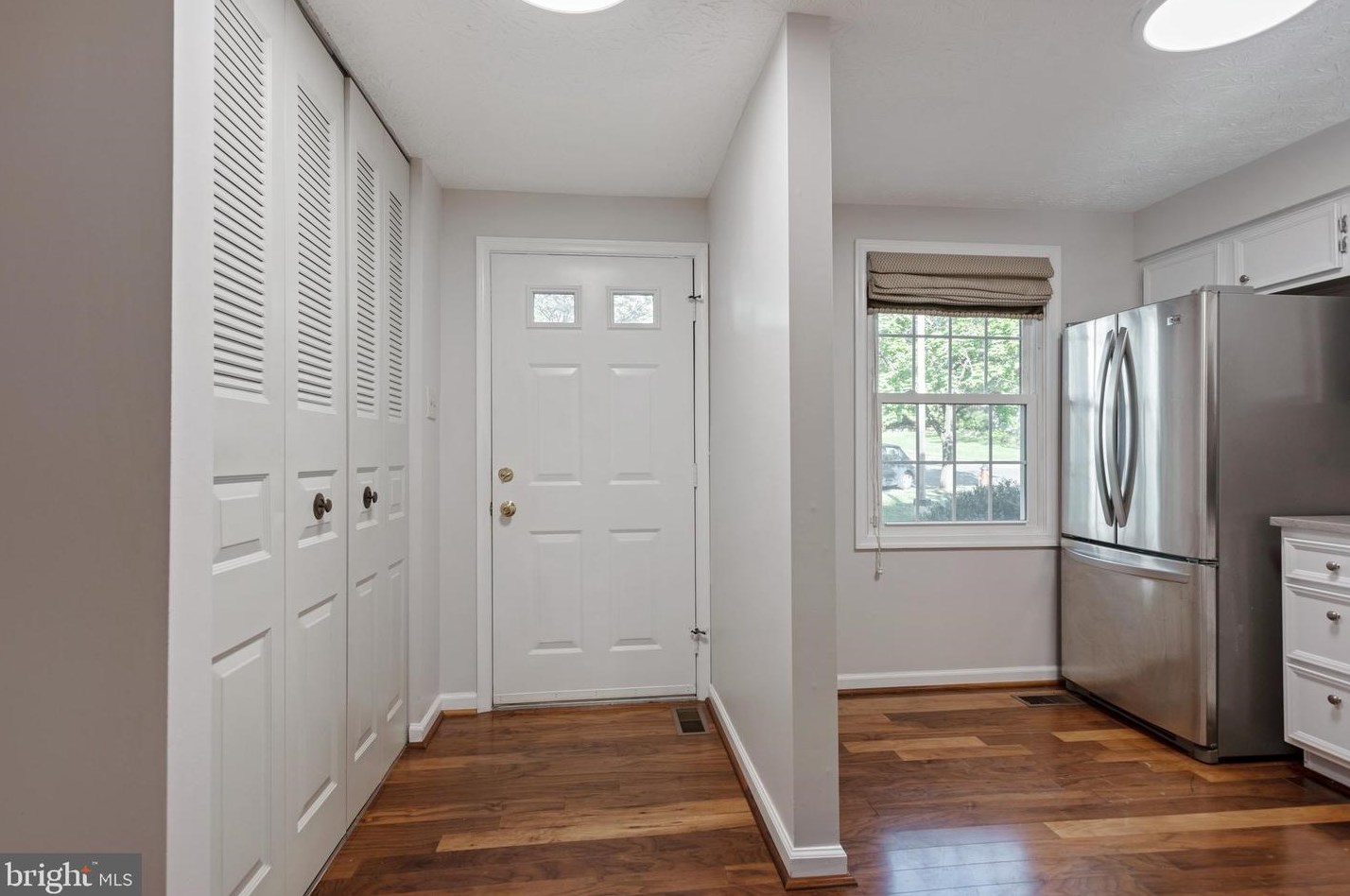 1640 Harvest Green Ct, Herndon, VA 20194