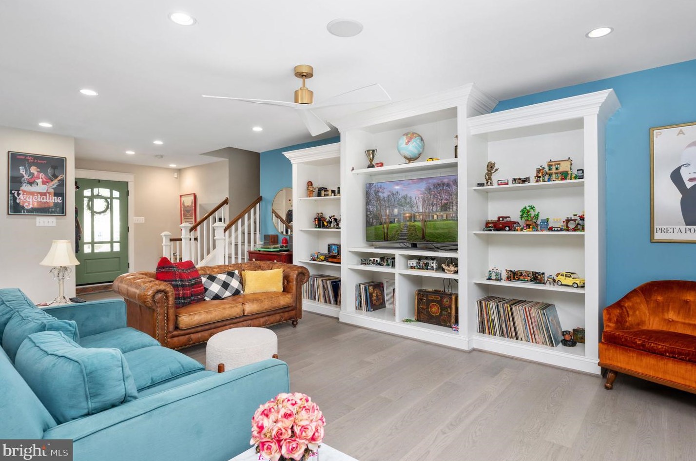 10025 Garrett St, Vienna VA  22181-3145 exterior