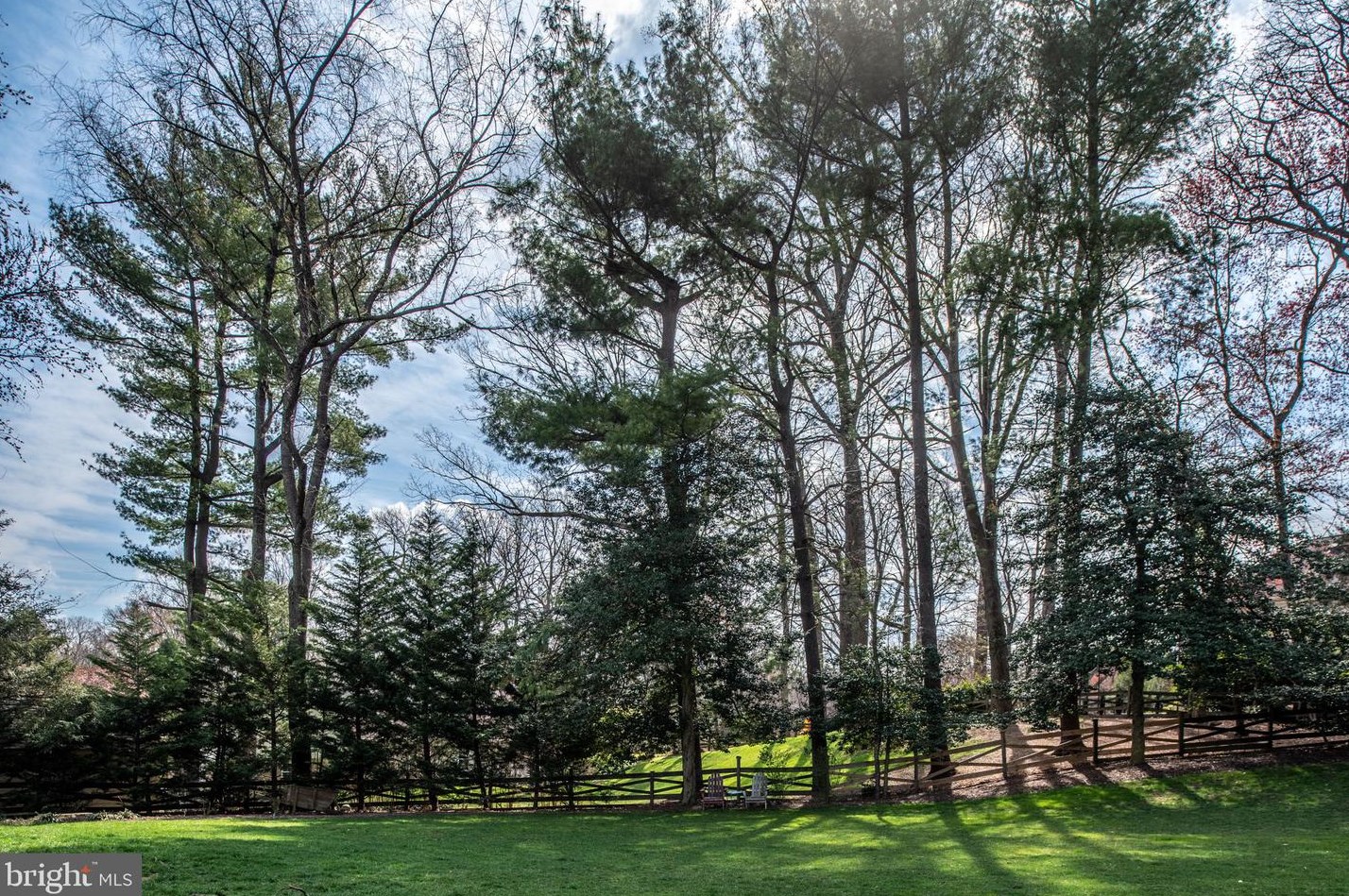 10025 Garrett St, Vienna VA  22181-3145 exterior