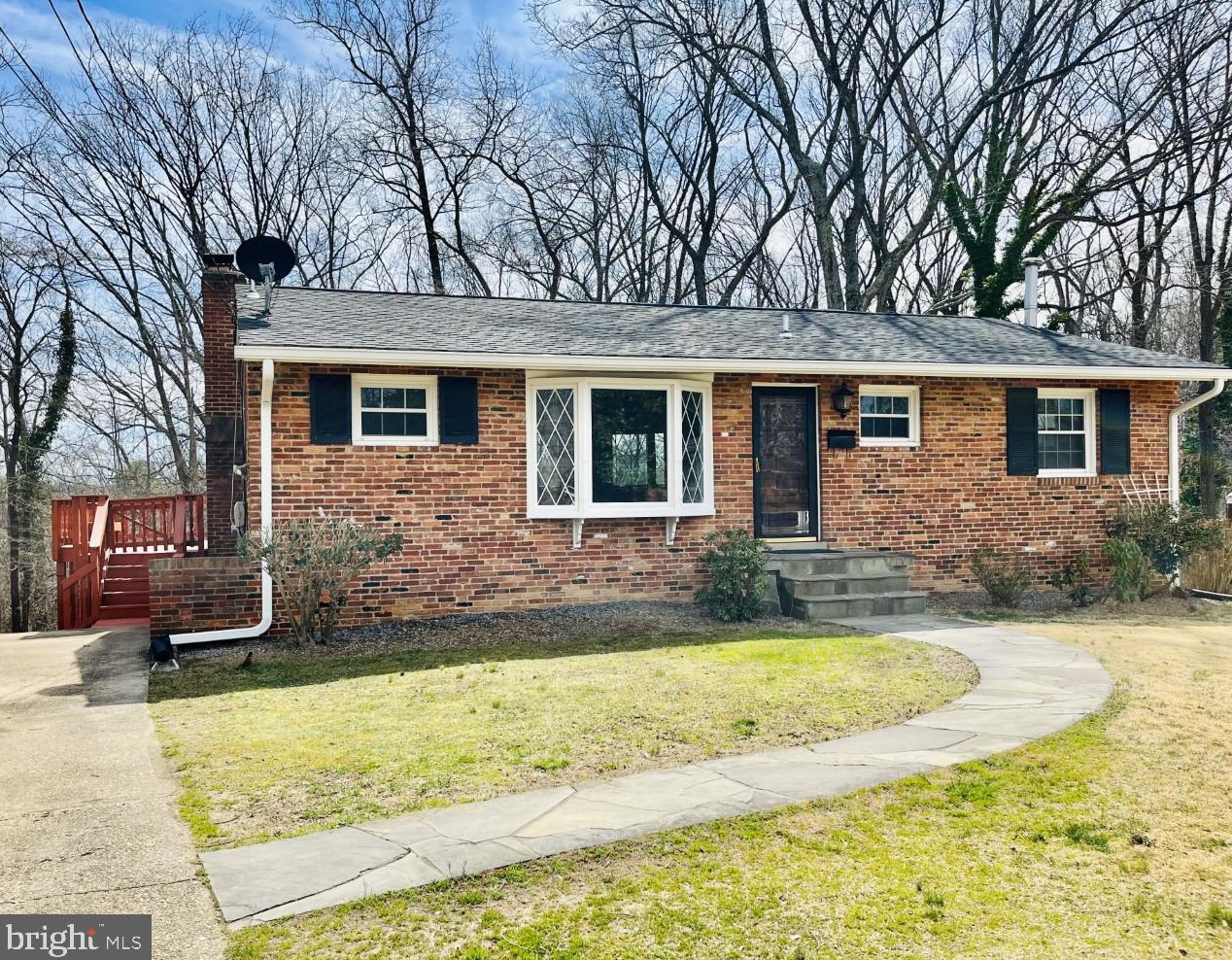 6705 Jerome St, Springfield, VA 22150