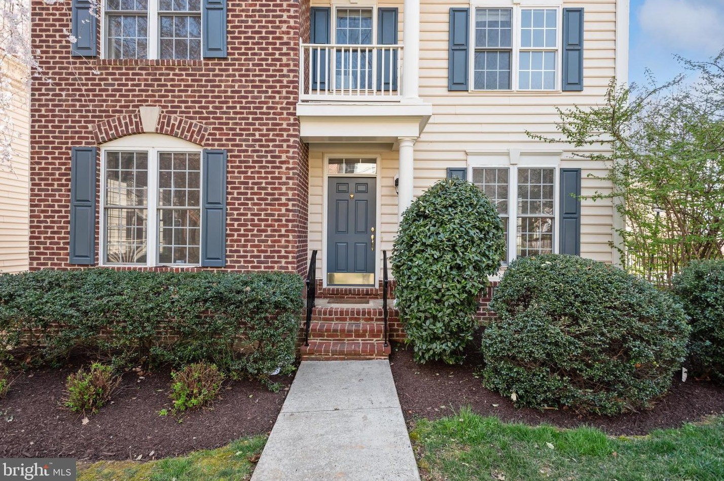2869 Star Opal Dr, Fairfax, VA 22031-1354