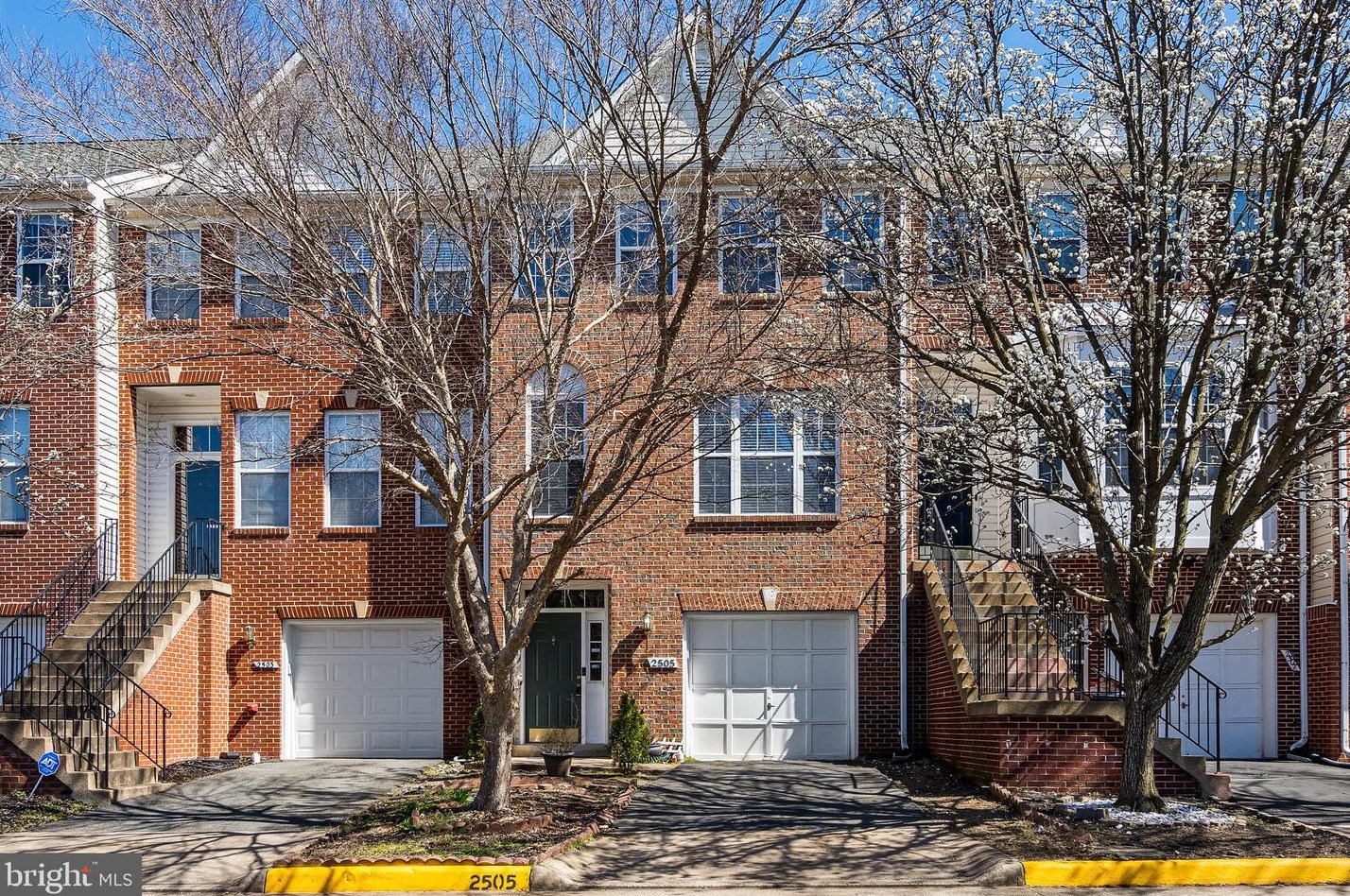 2505 James Madison Cir, Herndon, VA 20171