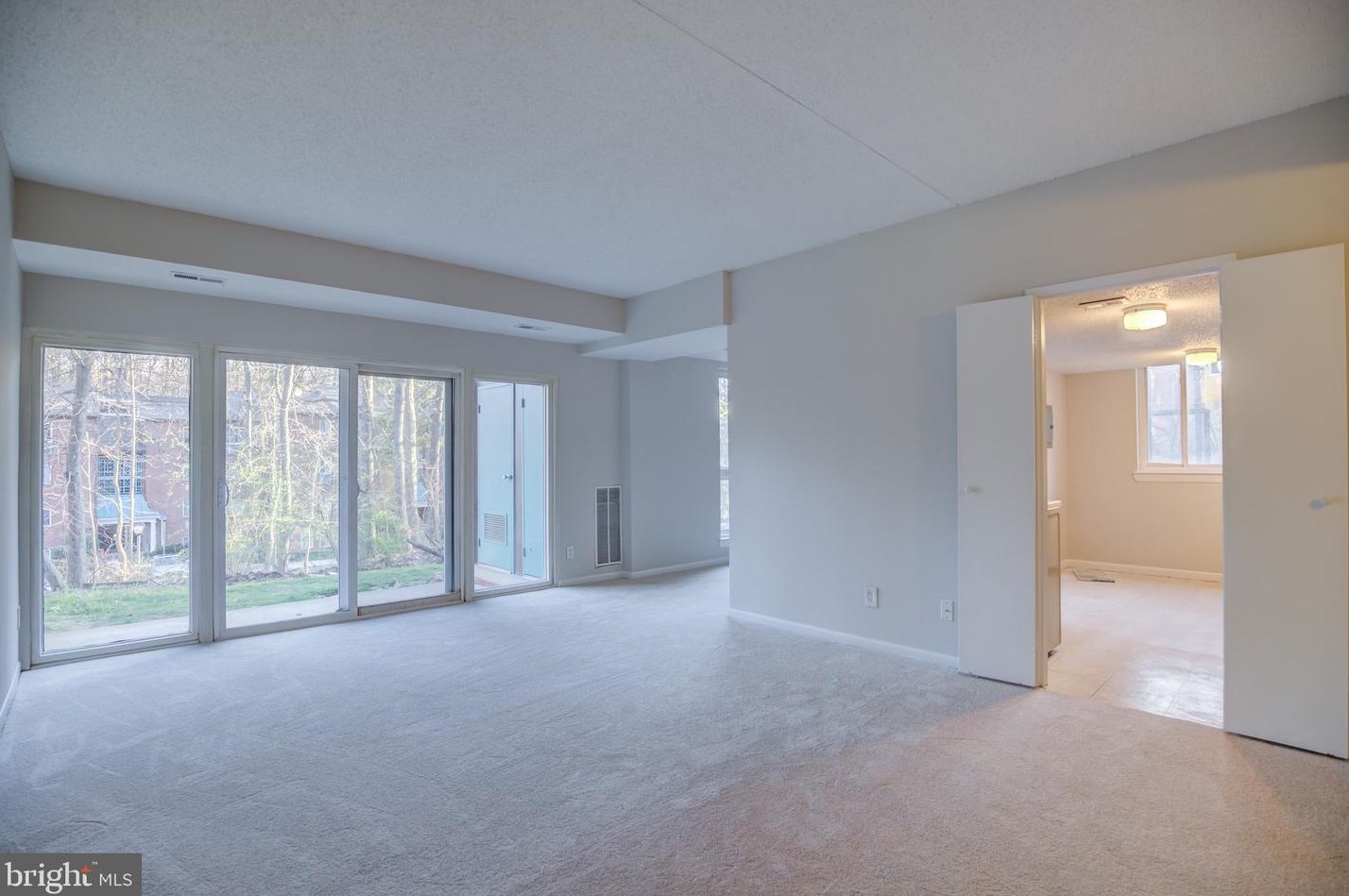 11813 Breton Ct #2b, Herndon, VA 20191