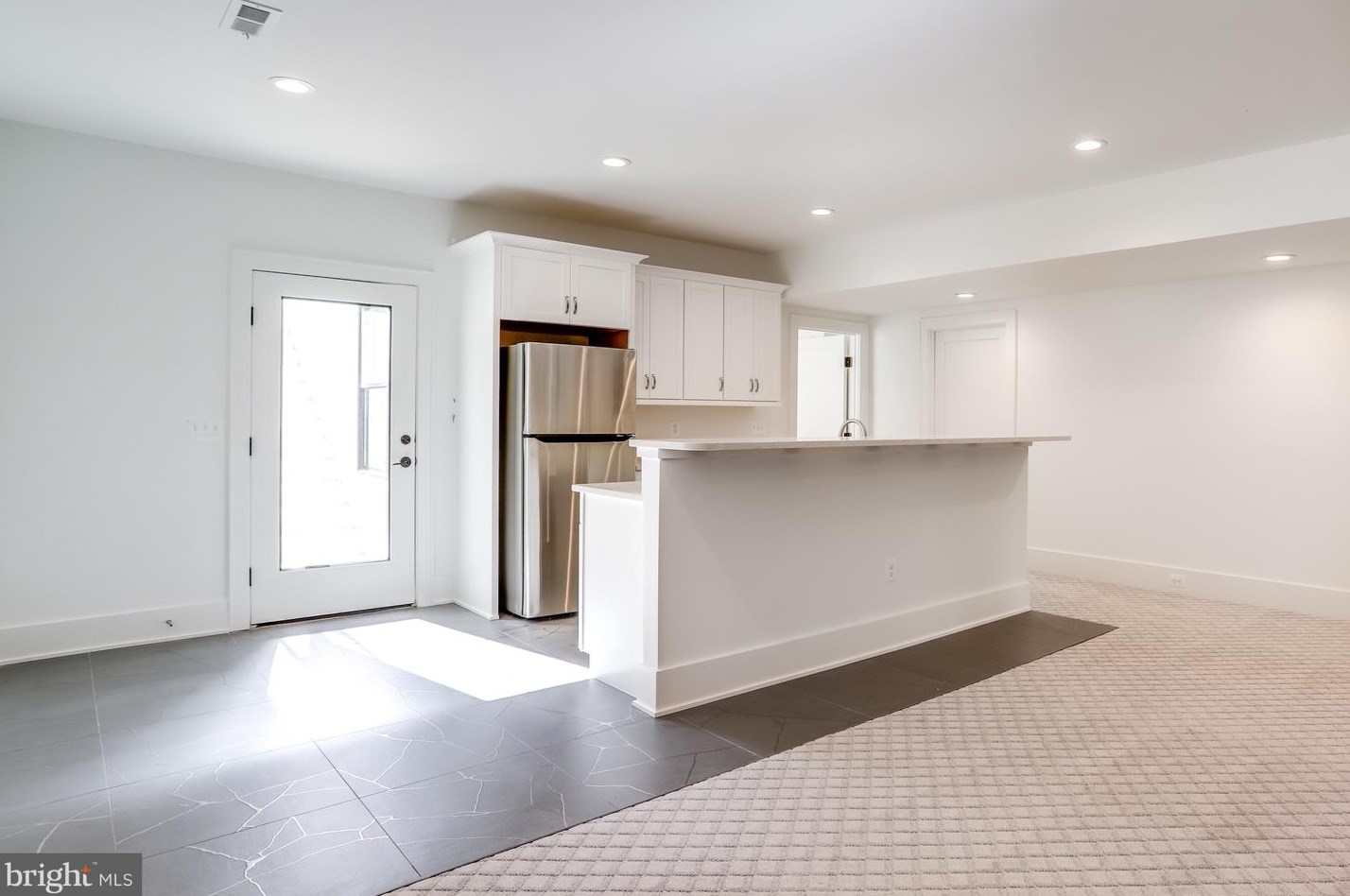 413 Cynthia Ln, Vienna VA  22180-3514 exterior