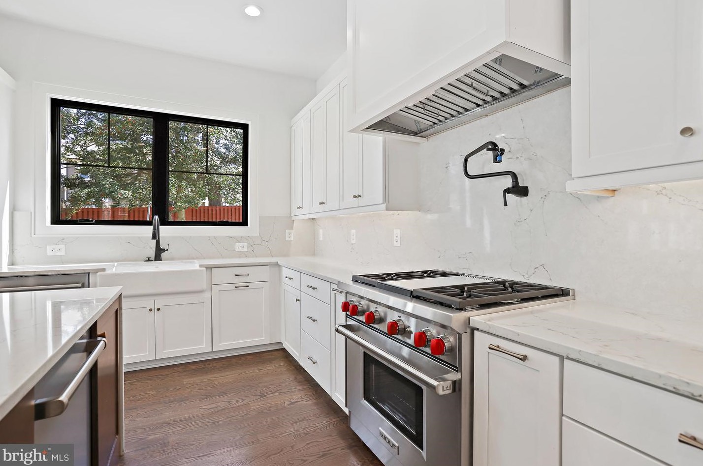 413 Cynthia Ln, Vienna VA  22180-3514 exterior