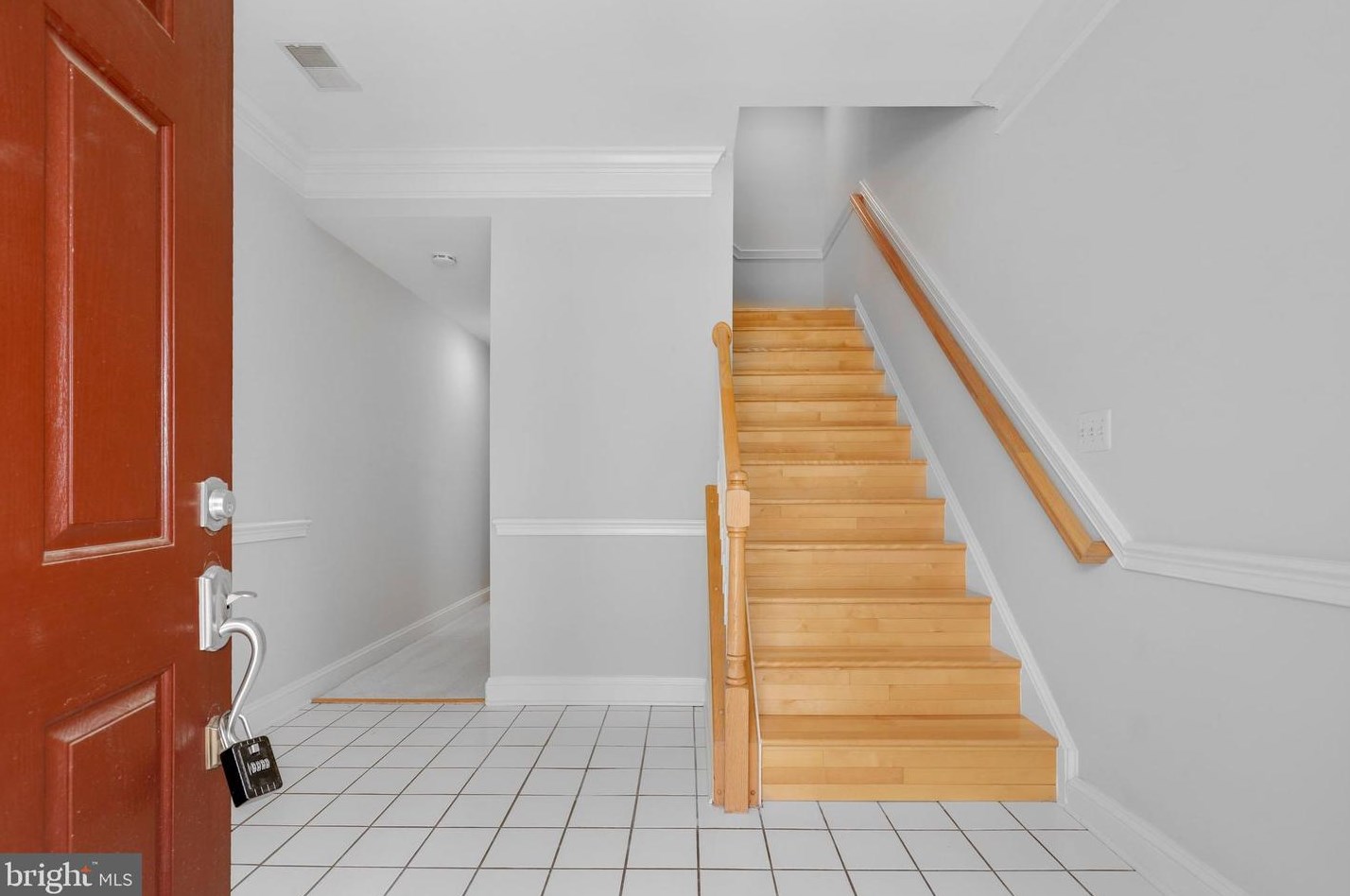 11441 Summer House Ct, Herndon, VA 20194