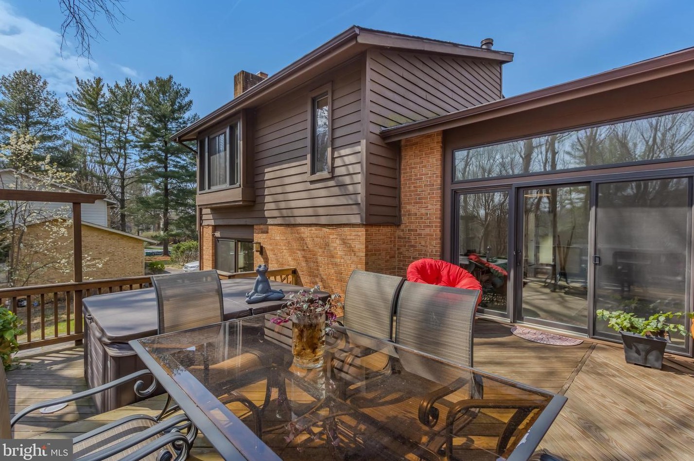 9119 Cricklewood Ct, Vienna VA  22182-1702 exterior