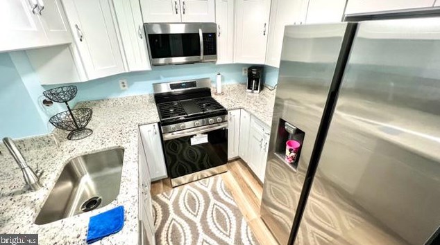 14337 Johnny Moore Ct, Centreville VA  20120-3212 exterior