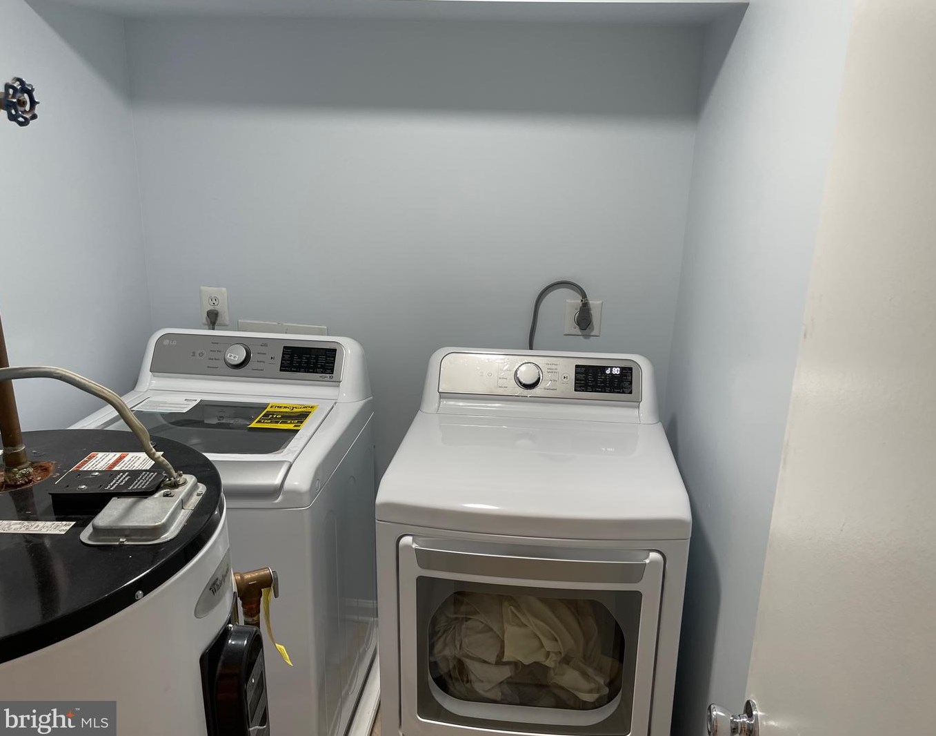 14337 Johnny Moore Ct, Centreville VA  20120-3212 exterior