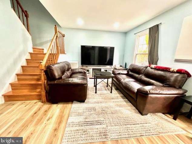 14337 Johnny Moore Ct, Centreville VA  20120-3212 exterior