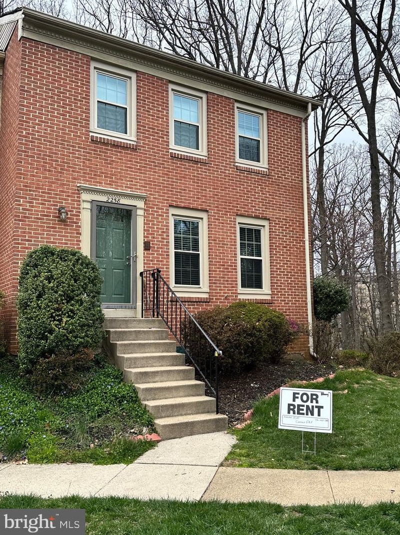 2258 Cartbridge Rd, Falls Church, VA 22043