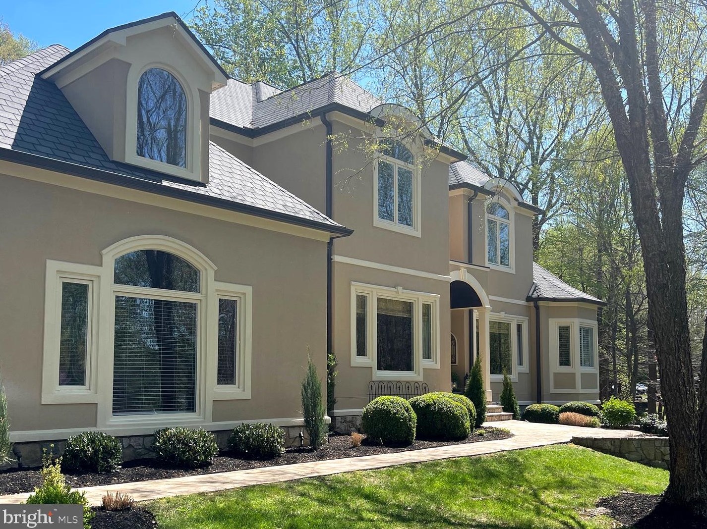 11300 Stonehouse Pl, Great Falls, VA 22066