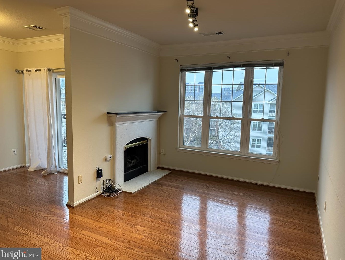 1550 Spring Gate Dr #8406, Mc Lean, VA 22102