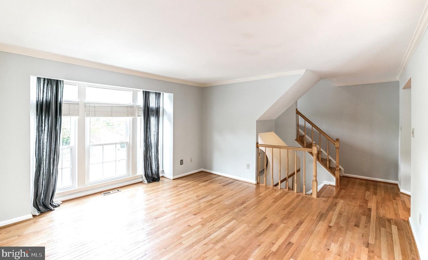 3947 Clares Ct, Fairfax VA  22033-4643 exterior