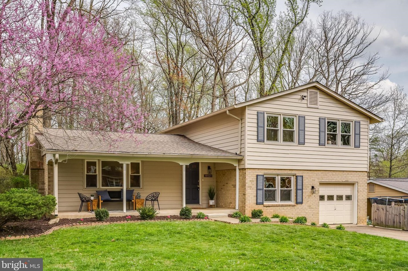 10424 Collingham Dr, Fairfax, VA 22032-2608
