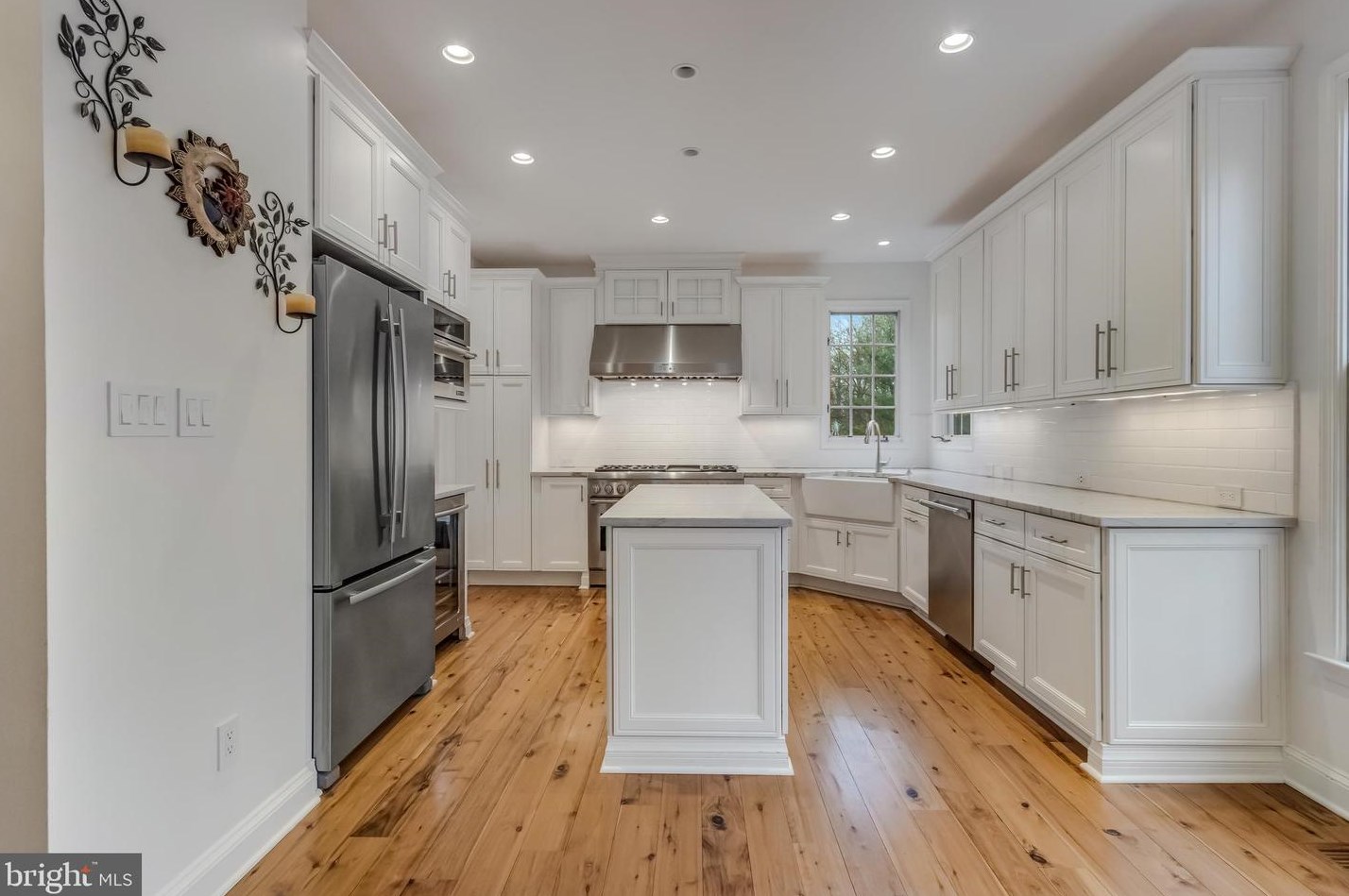 11411 Night Star Way, Herndon, VA 20194