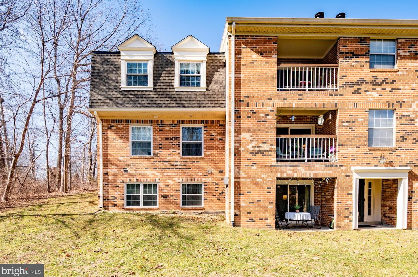 5819 Cove Landing Rd #102, Springfield, VA 22015