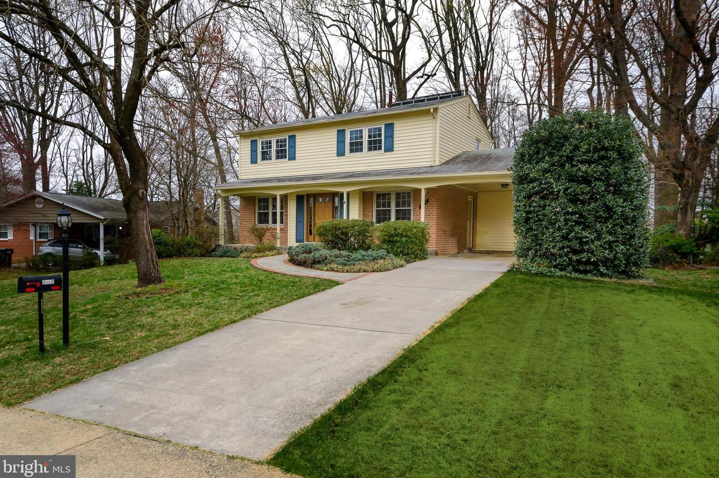 6912 Sydenstricker Rd, Springfield, VA 22152