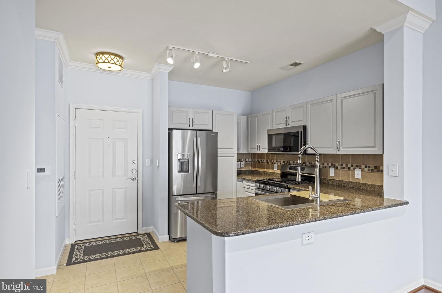 12913 Centre Park Cir #403, Herndon, VA 20171